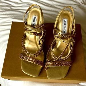 NIB Gold Steve Madden Strap heels size 7